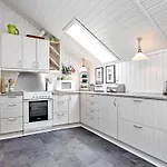 Three-Bedroom Holiday home in Væggerløse 25 Vakantiehuis
