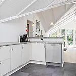 Vakantiehuis Three-Bedroom Holiday home in Væggerløse 25 Bøtø By