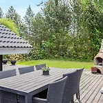 Three-Bedroom Holiday home in Væggerløse 25 Vakantiehuis Bøtø By